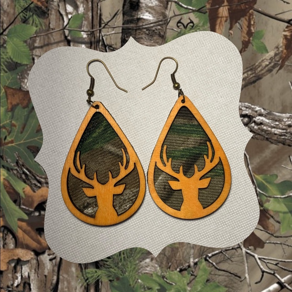 Camo Earrings - Picture 1 of 2